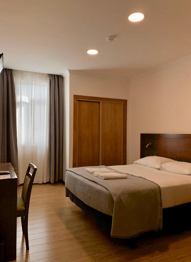 Hotel Vila Verde คาสโตร เวร์เจอ ภายนอก รูปภาพ