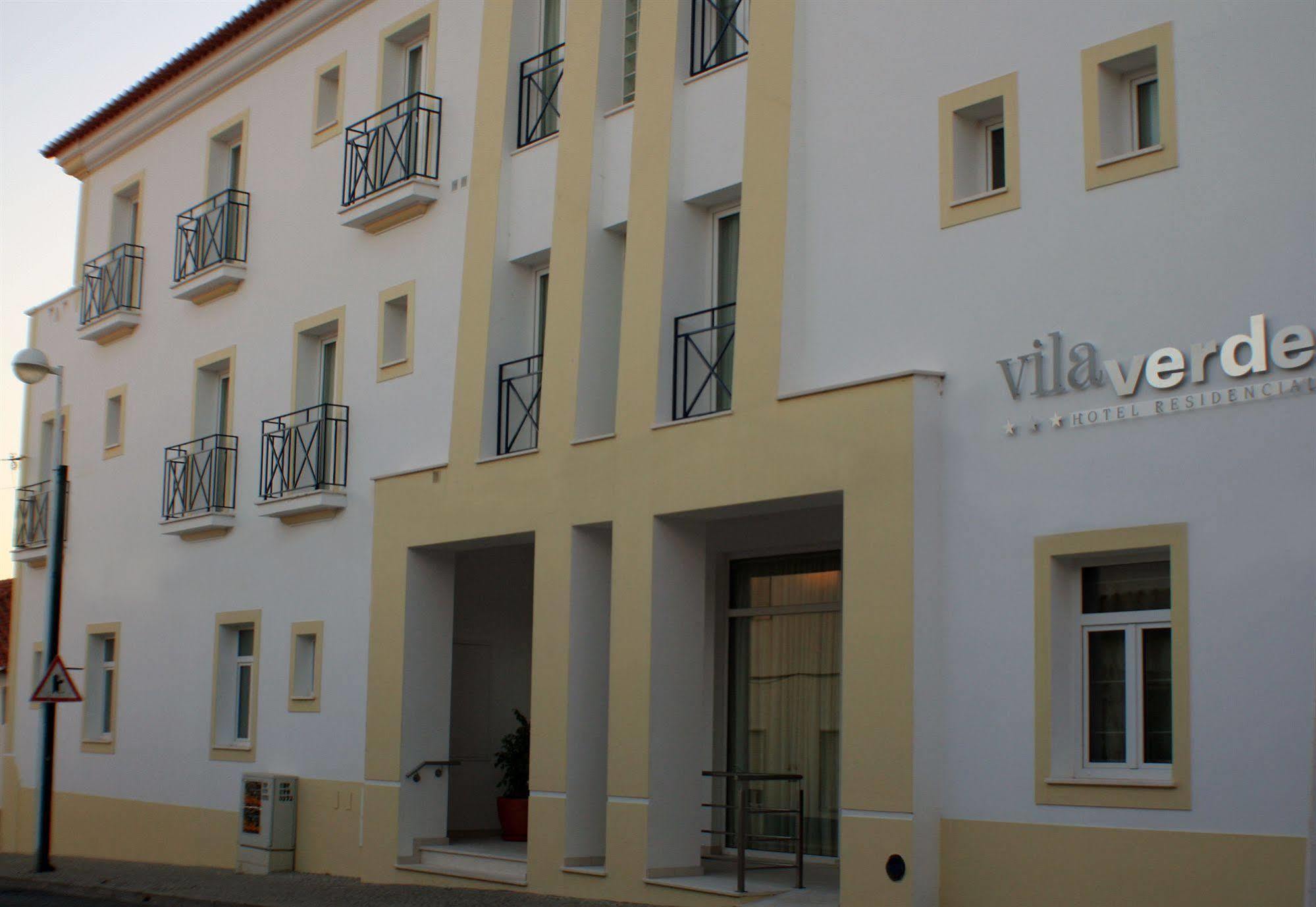 Hotel Vila Verde คาสโตร เวร์เจอ ภายนอก รูปภาพ